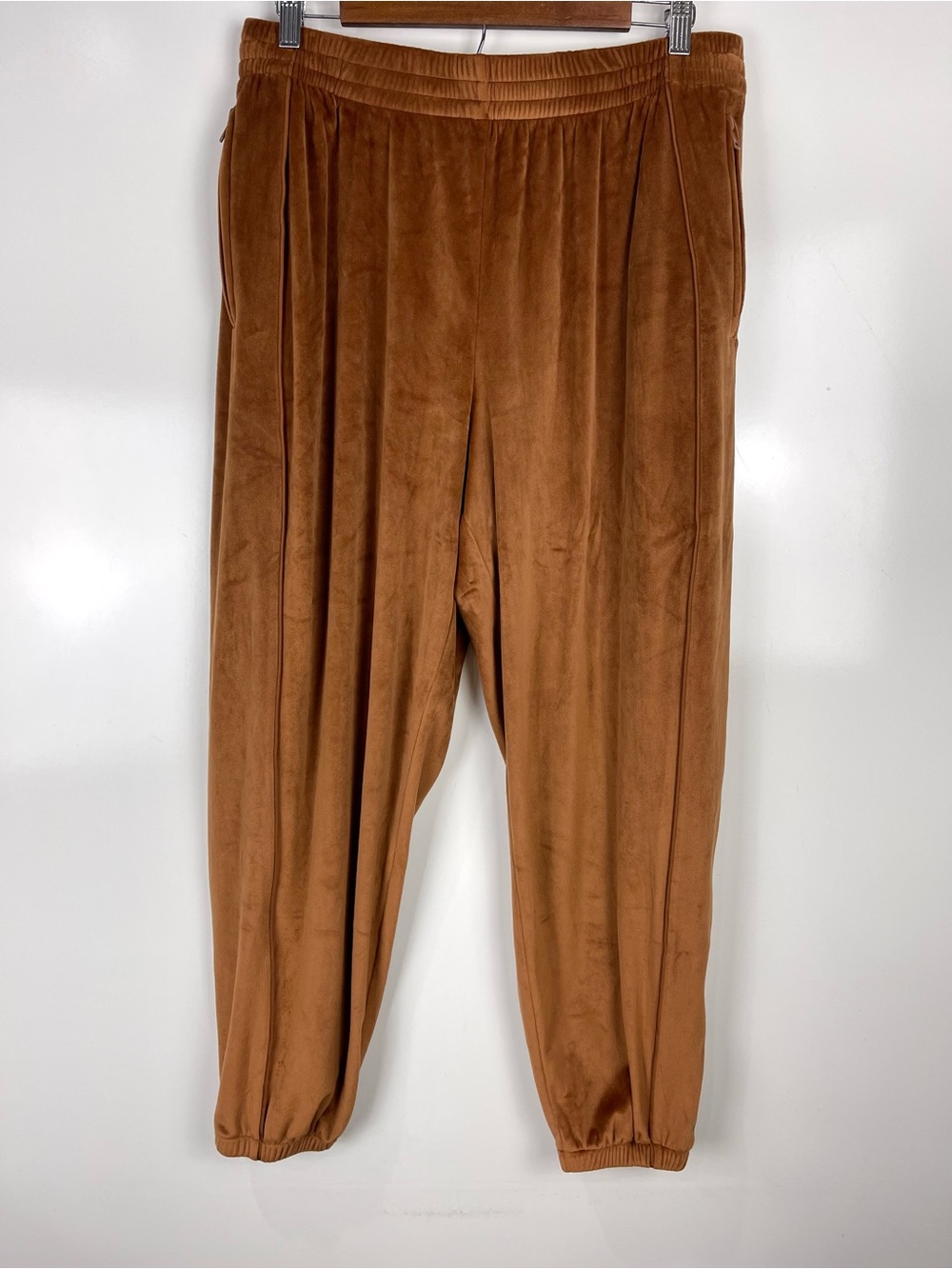 SKIMS Velour Jogger Pants Women’s Size Large Copper Brown Athleisure Loungewear